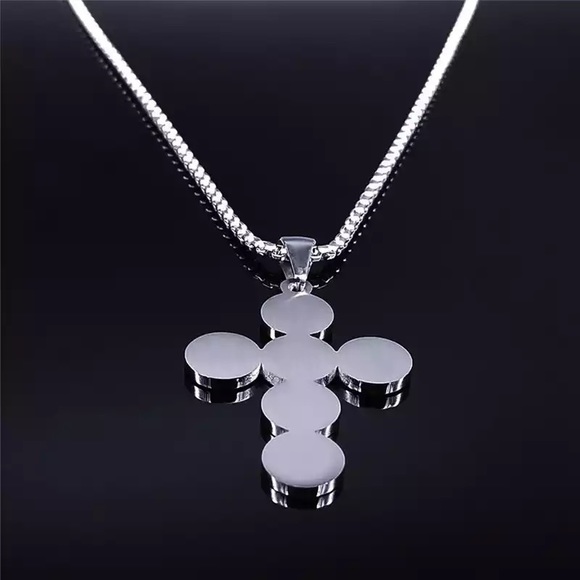 Christian Cross Pendant Chain Necklace - Picture 4 of 12